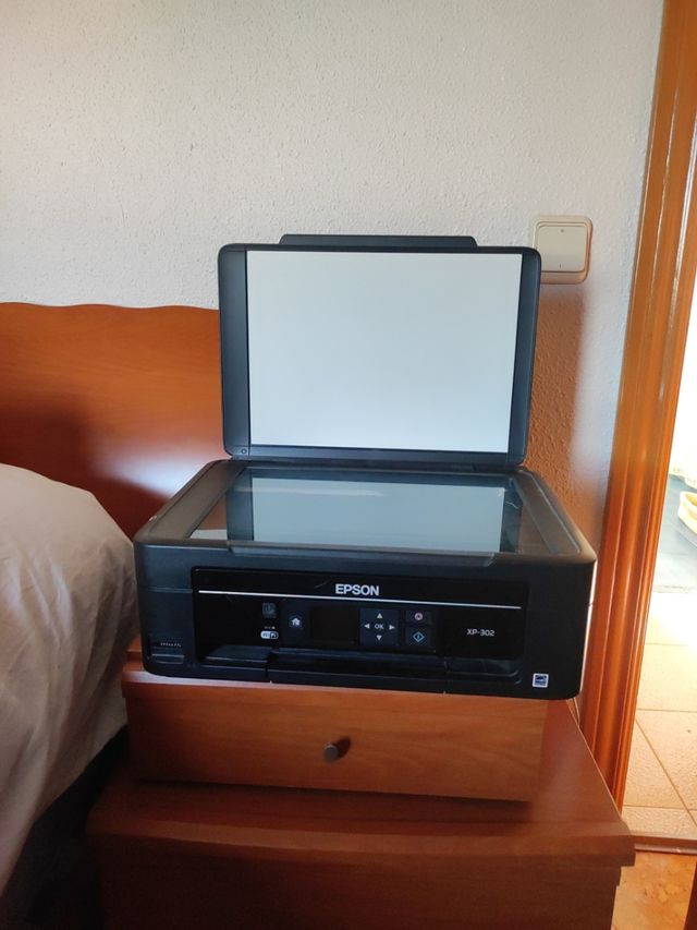 Impresora Epson XP-302 para repuestos