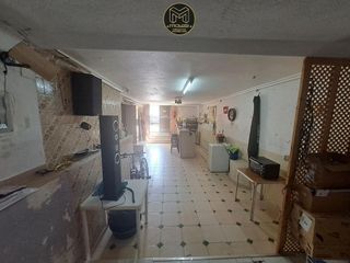 Local comercial en venta en Alcantarilla - La Glorieta en Jaén