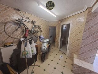 Local comercial en venta en Alcantarilla - La Glorieta en Jaén