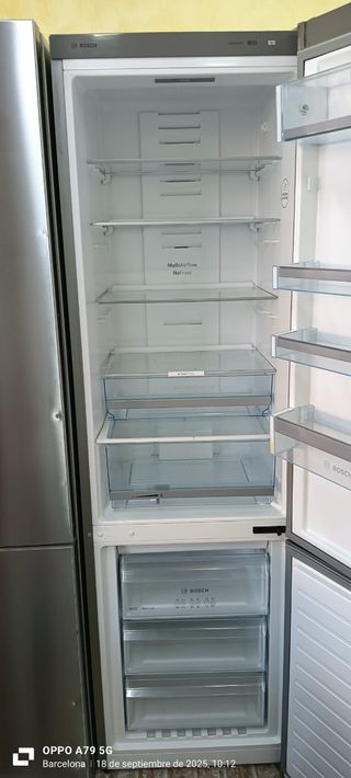 NEVERA COMBI BOSCH NO FROST ENERGÍA A+