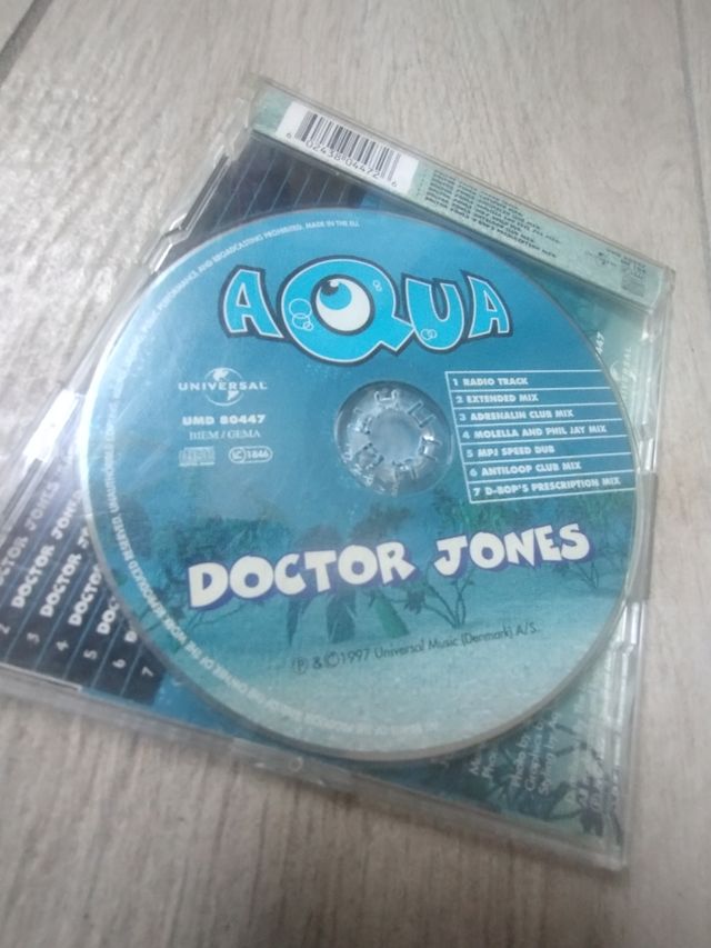 CD Aqua Doctor Jones