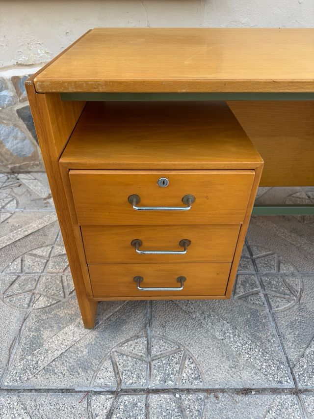 Escritorio de calidad by Federico Giner