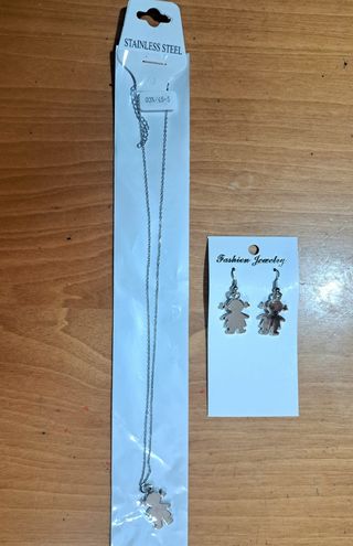 CONJUNTO PENDIENTES Y COLGANTE CON CADENA DE ACERO