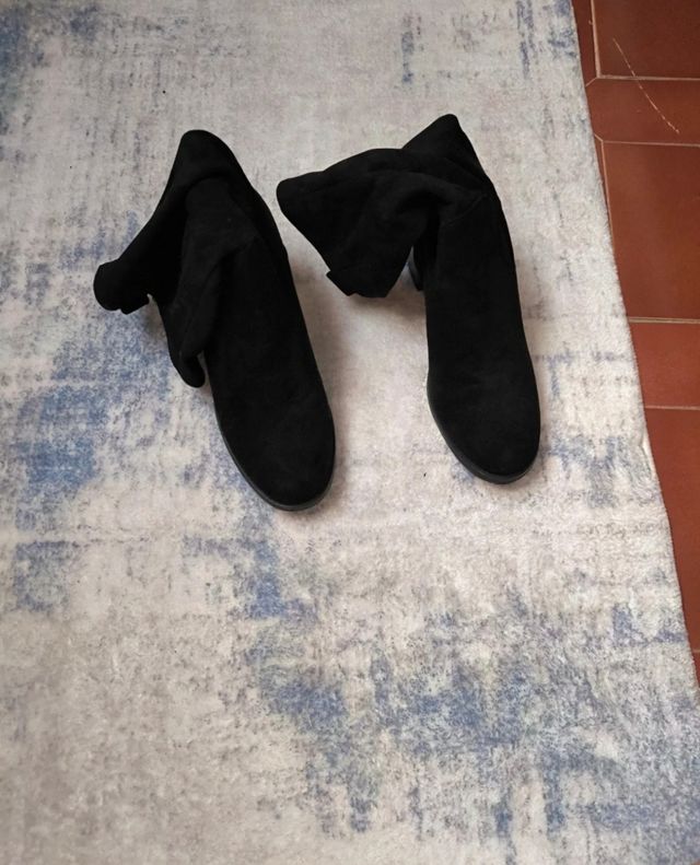 Stivali neri tacco basso n. 40