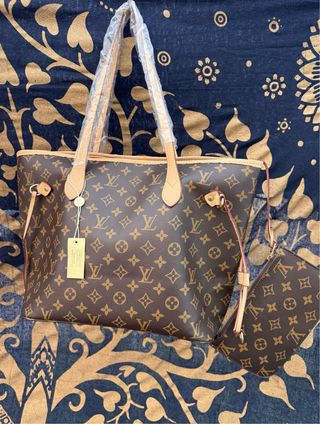 Portafoglio Louis Vuitton beige e marrone