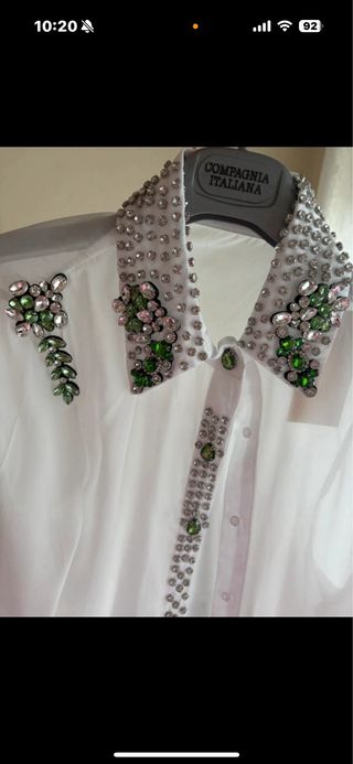 Camicia con strass verde e bianca
