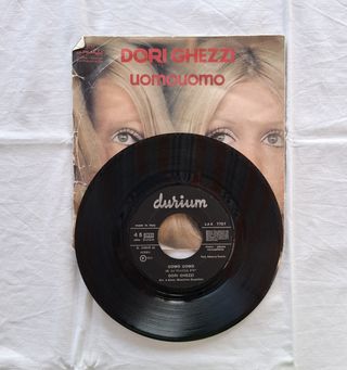 Vinile 45 giri di Dori Ghezzi