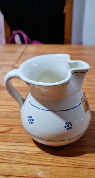 Brocca piccola in terracotta