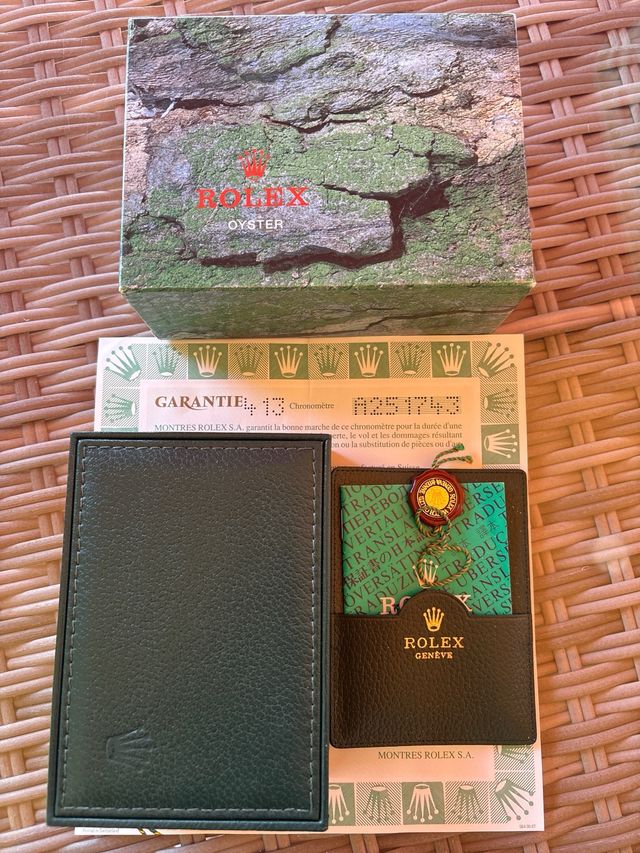 Rolex Explorer II ref 16570 1998 FULL SET