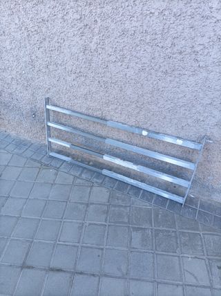 Reja metálica extensible
