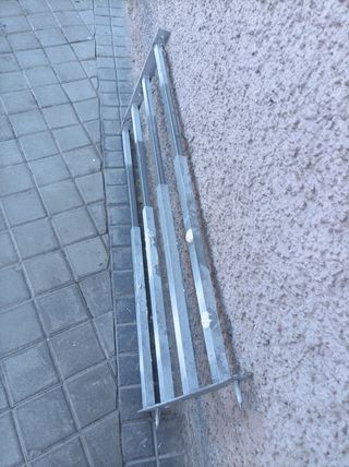 Reja metálica extensible