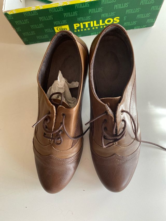 Zapatos de cordones Pitillos marrones