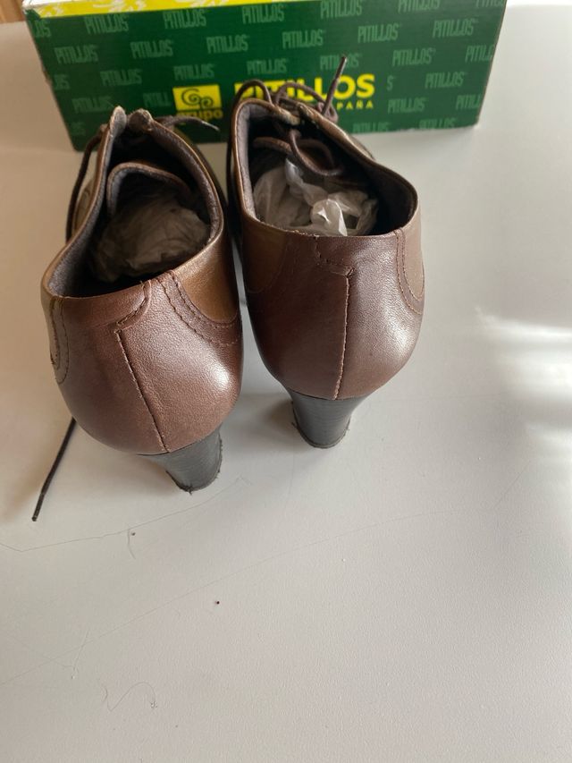Zapatos de cordones Pitillos marrones