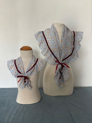 Picos florales con volantes y lazo