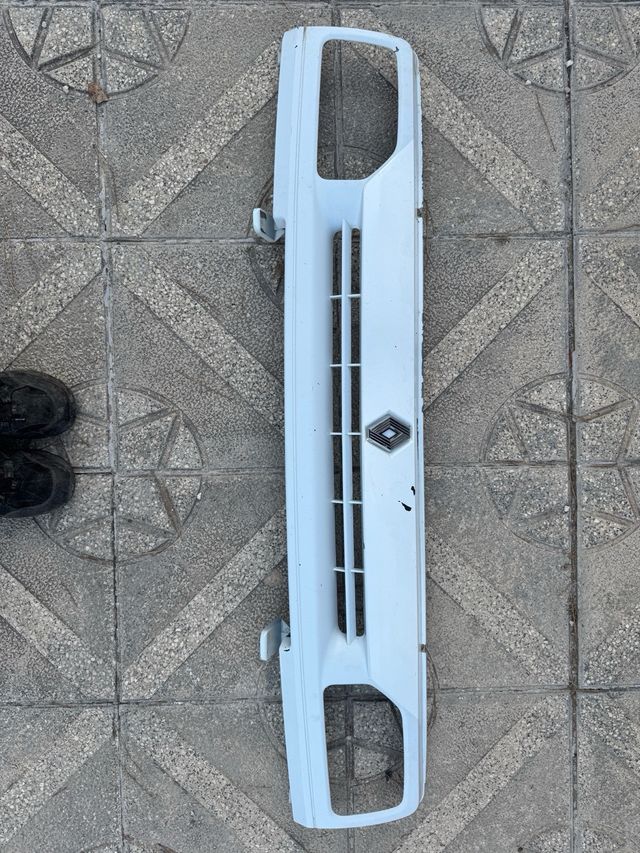 Parrilla Renault Express Fase 2