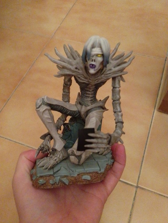 Figura Death Note REM