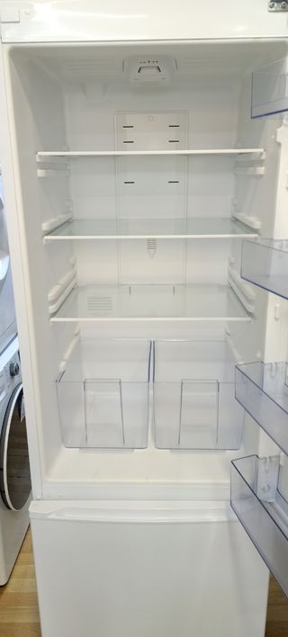 Nevera Combi Hyundai Blanca
No Frost energía A+
