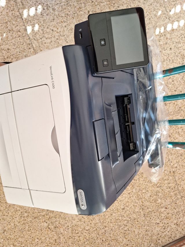 Impresora Xerox VersaLink C400 para recambios