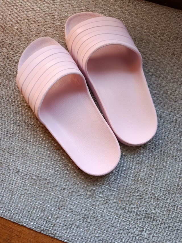 Chanclas Adidas rosas