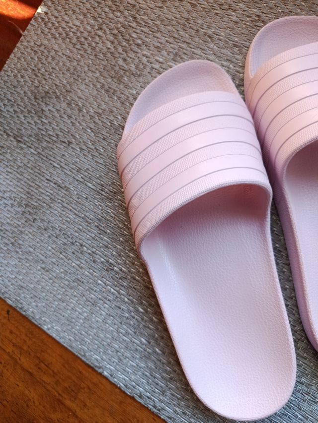 Chanclas Adidas rosas