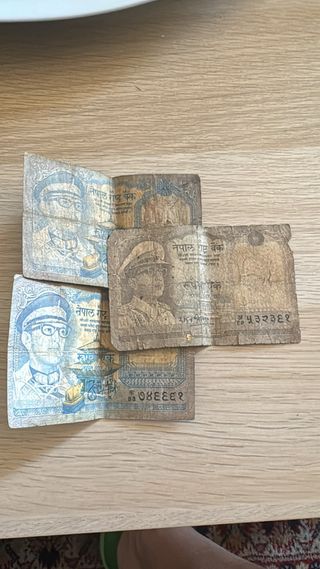 Banconote cilene 5 e 10 Pesos miste Rupie indiane