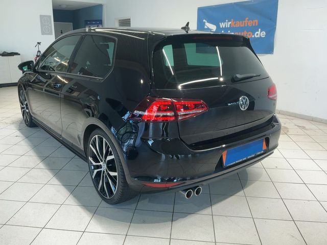 Volkswagen Golf 2014