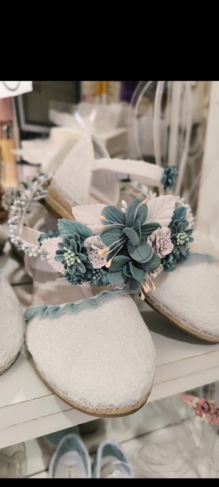 Tocado floral para eventos