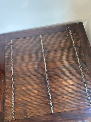 Mesa de centro rústica de madera y bambú