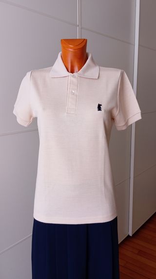 Polo vintage beige con logo de caballo. Unisex. 