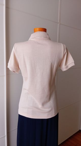 Polo vintage beige con logo de caballo. Unisex. 