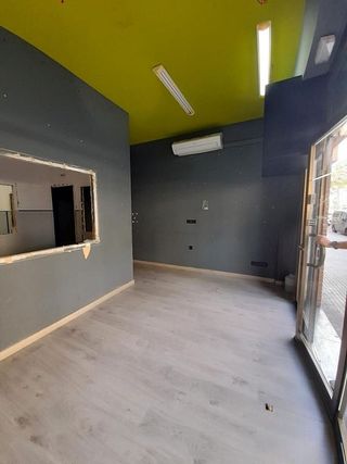 Local comercial en alquiler en Plaça Catalunya en Prat de Llobregat, El