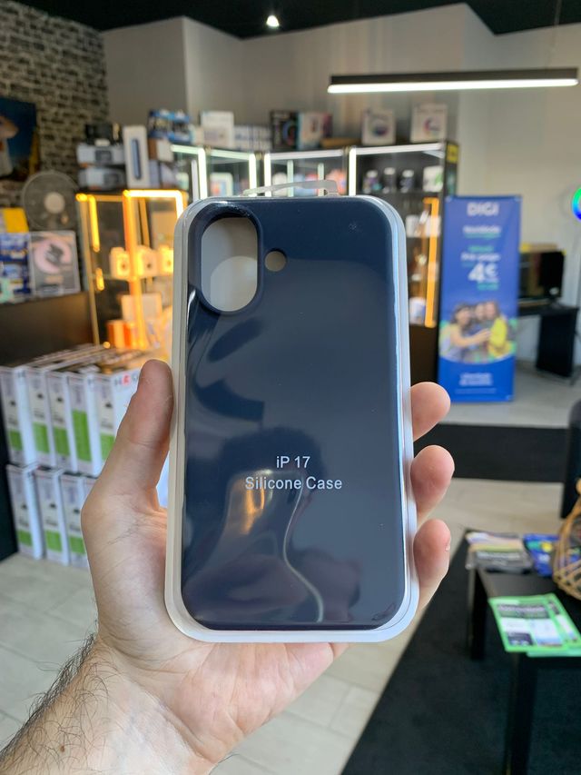 Capa Silicone iPhone 17 Azul Escuro
