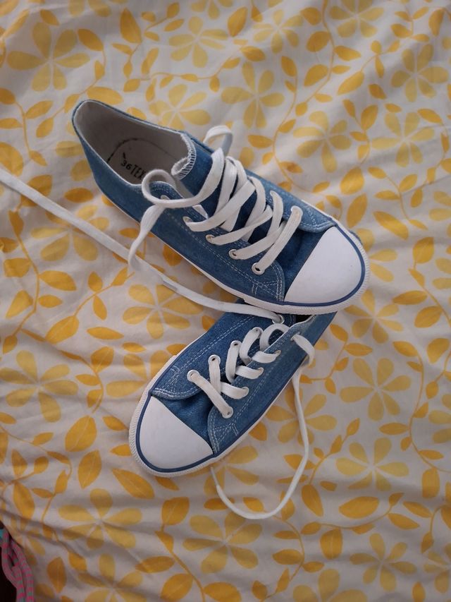 Zapatos de lona azules