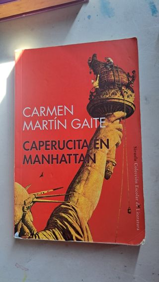 Caperucita en Manhattan - Carmen Martín Gaite