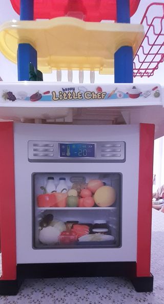Cocina de juguete con accesorios