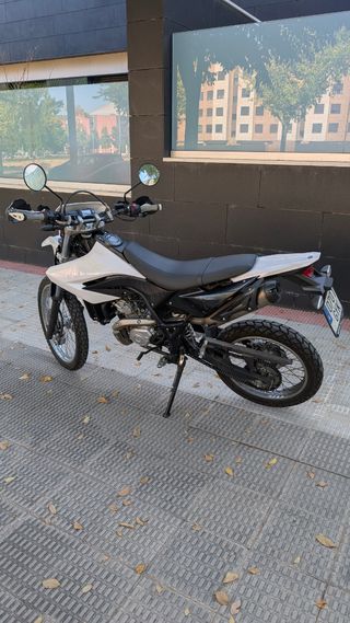 Yamaha WR 125 R 2010 - 5600 Kms