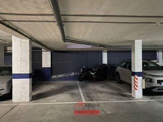 Garaje en venta en Portillejo - Valdegastea en Logroño