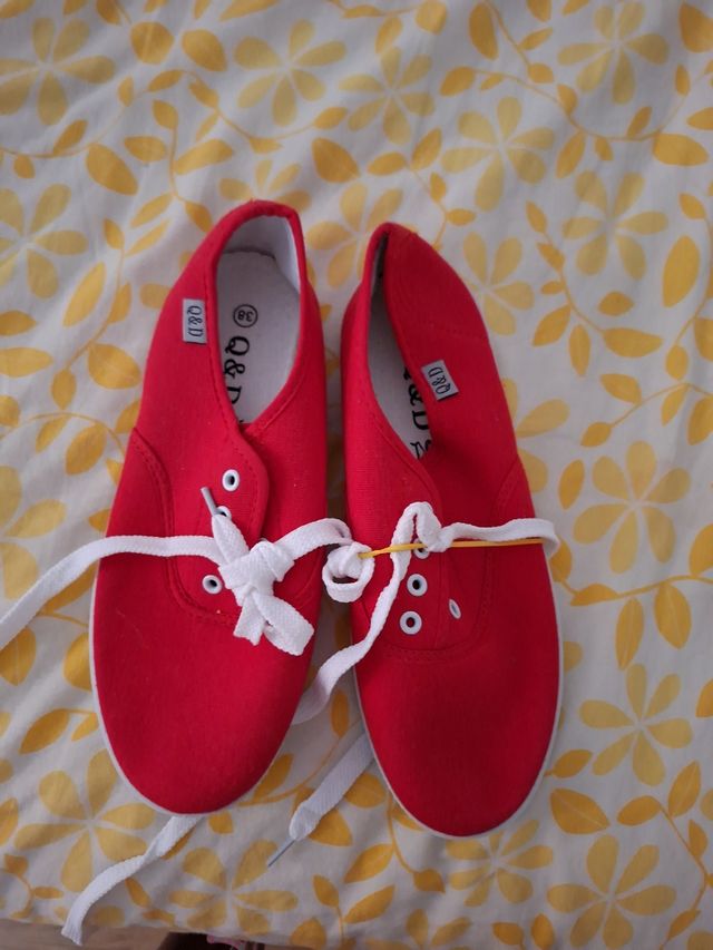 Zapatos rojos casuales