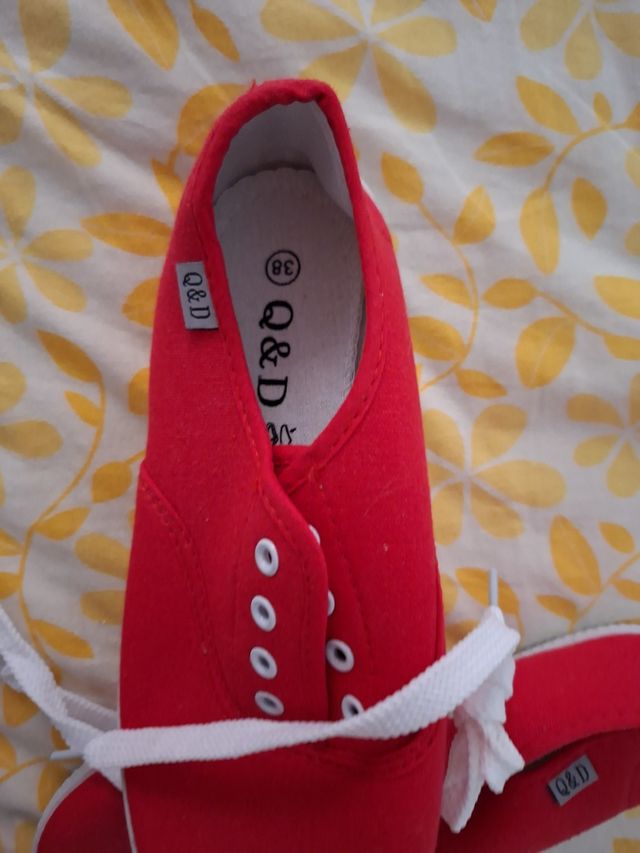 Zapatos rojos casuales