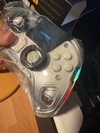 Mando Gaming Manba One Antidrift con Base de Carga