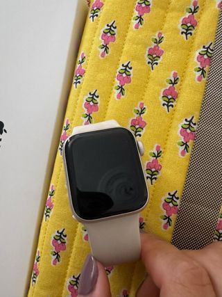 Apple Watch SE Oro y Plata