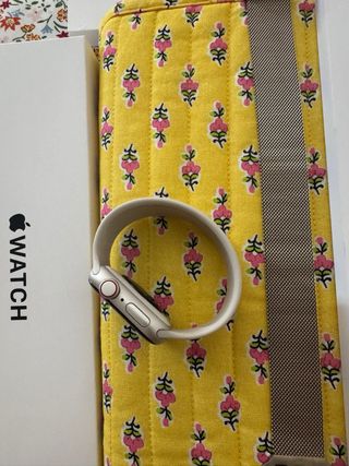 Apple Watch SE Oro y Plata