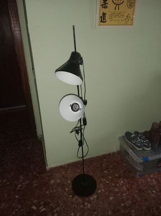 Lámpara de pie doble foco