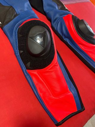 Mono cuero Dainese Assen 2 Talla 52