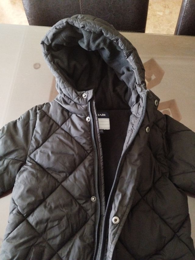 Abrigo acolchado negro Kiabi niños 10 años