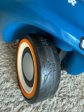 Coche correpasillos azul para bebés