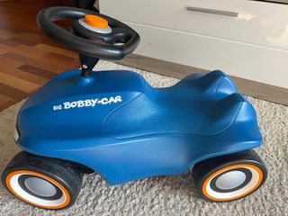 Coche correpasillos azul para bebés