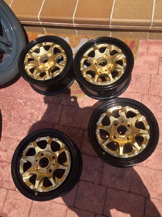 Llantas aluminio doradas Seat clasico

