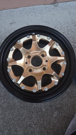 Llantas aluminio doradas Seat clasico

