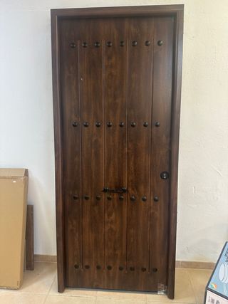 Puerta de madera SAGA-100